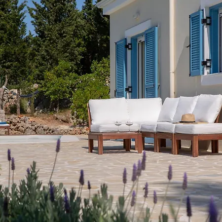 Boo Premium Living Auf Lefkada Holiday home Tsoukaladhes